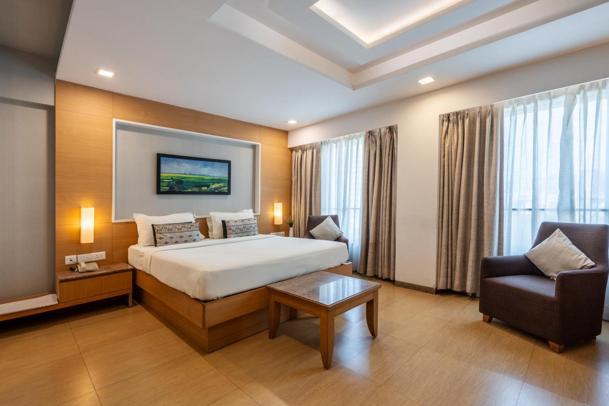 Gcc North Side Hotel Mira-Bhayandar Exterior photo